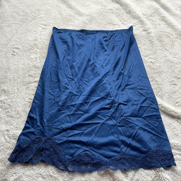 Vintage Reitmans Navy Lace Slip Skirt | Satin Feel | Cottagecore Lingerie | - Picture 1 of 5